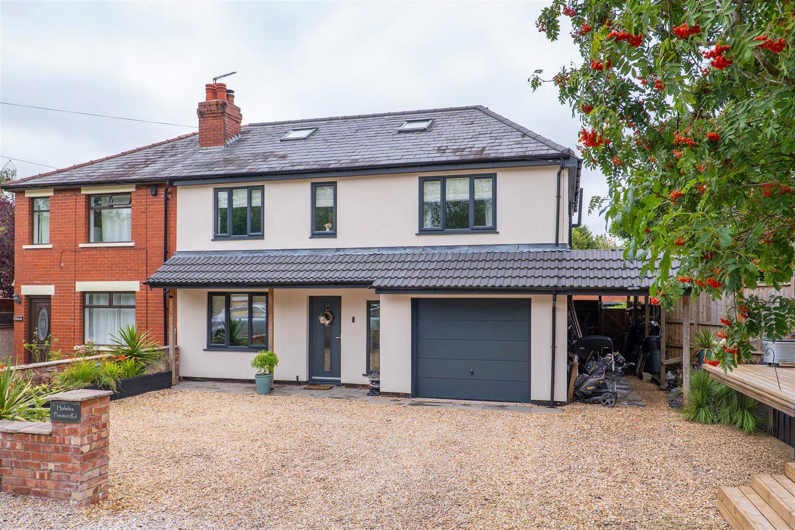 4 bed property in Preston Road, Chorley